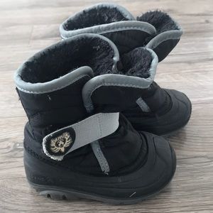 Kamik snow boots size 6